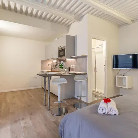 Alessia's Building- Affori Fn Apartment