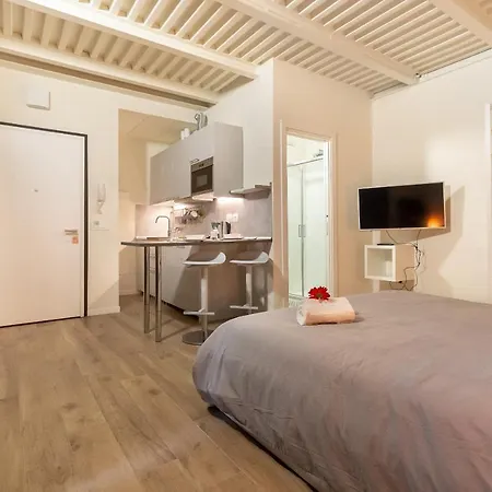 Apartment Alessia's Building- Affori Fn Milan